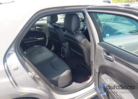 2018 Chrysler 300 Touring L из США, поврежденный, VIN 2C3CCAAG6JH117444